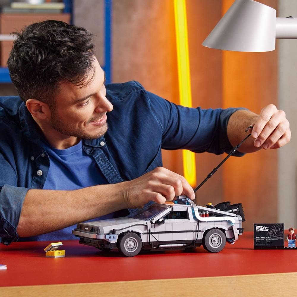Lego Back to the Future DeLorean DMC-12 10300 Domestic Distribution