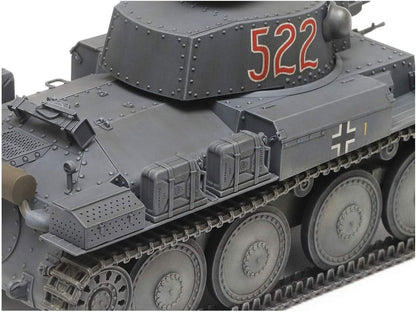 Tamiya 35369 1/35 German Lt Tank Panzerkampfwagen 38t Ausf E/F