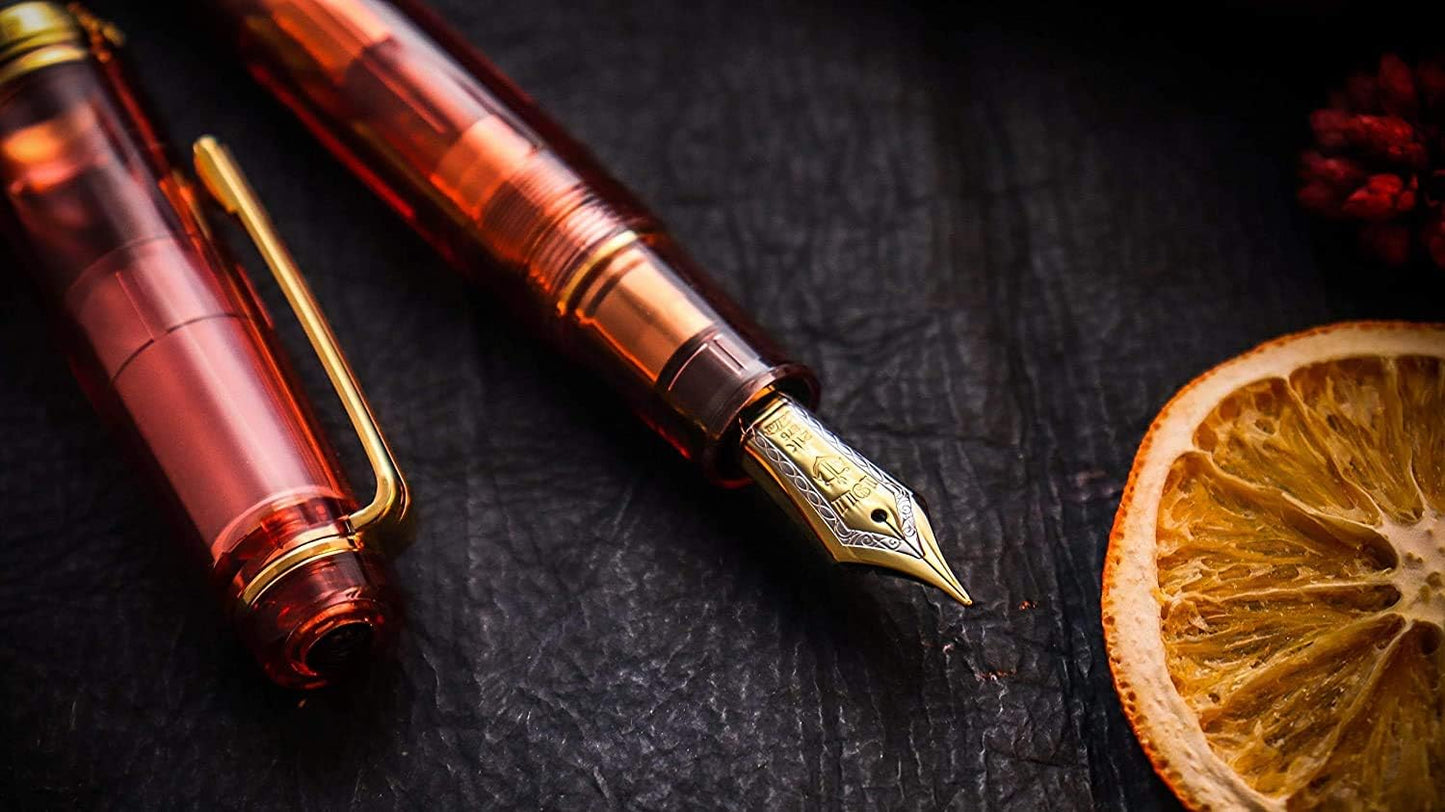 WANCHER Exclusive Sailor Original Professional Gear Hawaiian Ripe 21K Gold Fountain Pen [One-char Special Production] (F, Fine) close up nib