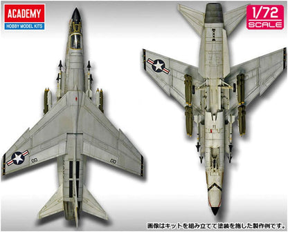 Academy USN F-8E VF-162 "The Hunters" Model Kit