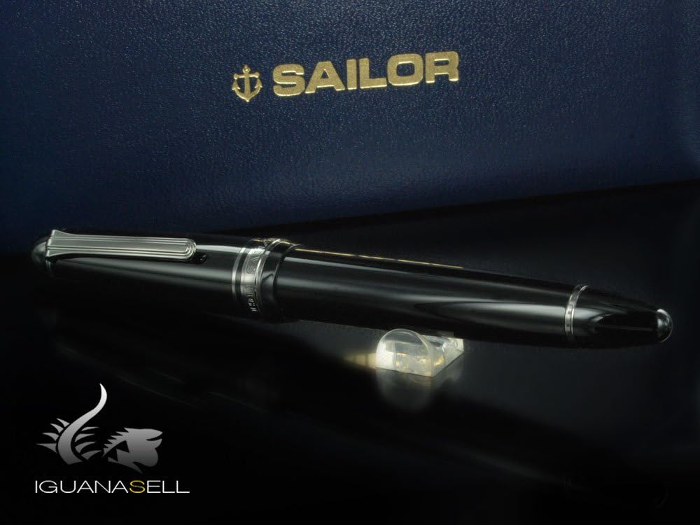 Sailor Fountain Pen Profit Black Raster Fine Point 11-3048-220 front view