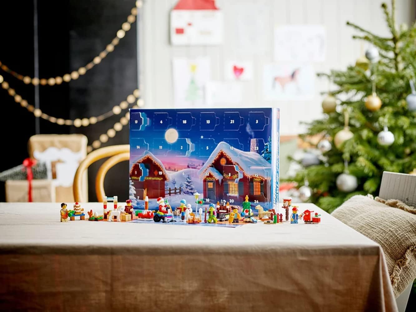 LEGO 60352 City Occasions LEGO City Advent Calendar