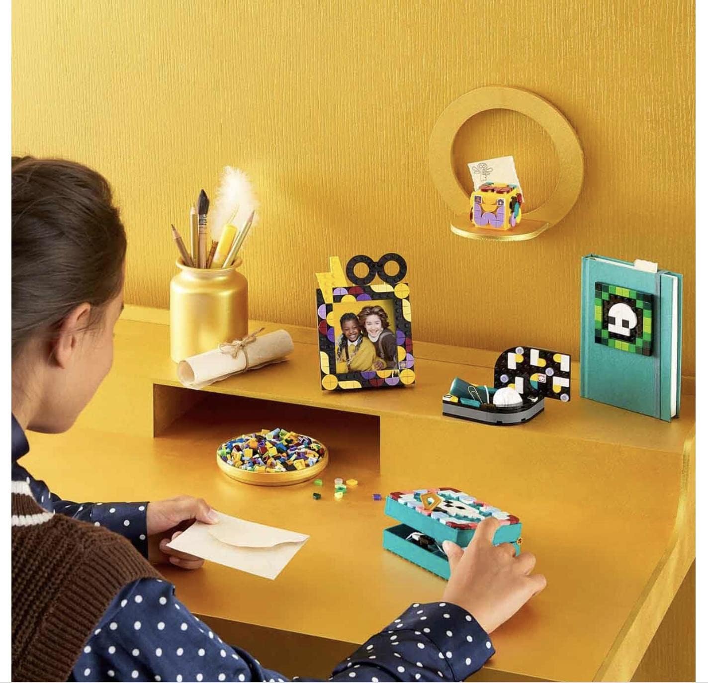 LEGO Dots Hogwarts (TM) Designer Kit 41811 Toy Blocks, Present, Fantasy Gems, Crafts, Boys, Girls, Ages 8 and Up
