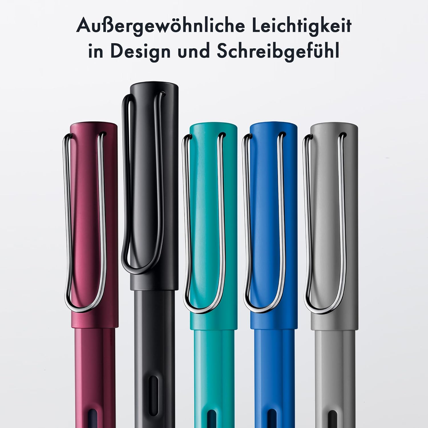 LAMY AL-star black - Fountain Pen with ergonomic grip & black steel nib in size F - lightweight aluminum body - including LAMY T 10 blue cartridge - Right-Handed close up nib