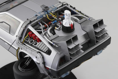 Aoshima Bunka Kyozai Movie Mecha No.BT-02 Back to the Future Part II Time Machine, 1/24 Scale Plastic Model (Automotive)