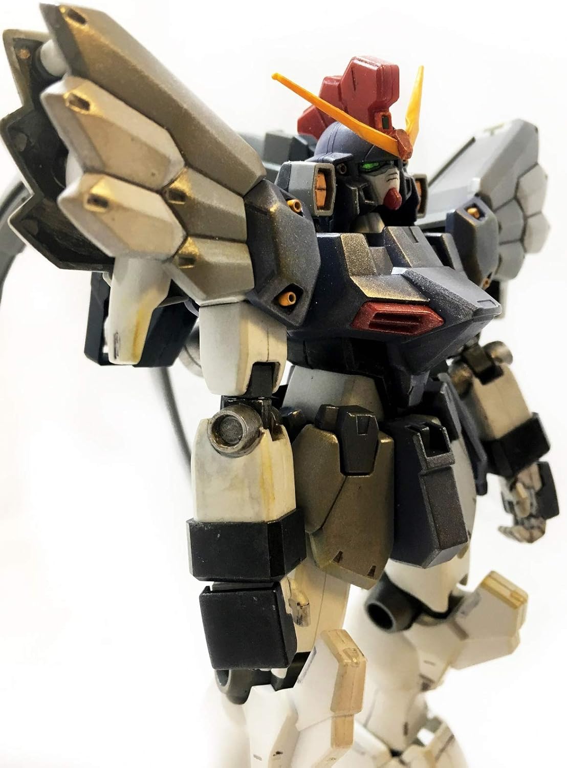 BANDAI Hobby EW-06 1/100 High Grade Endless Waltz Custom Gundam Sandrock Model Kit