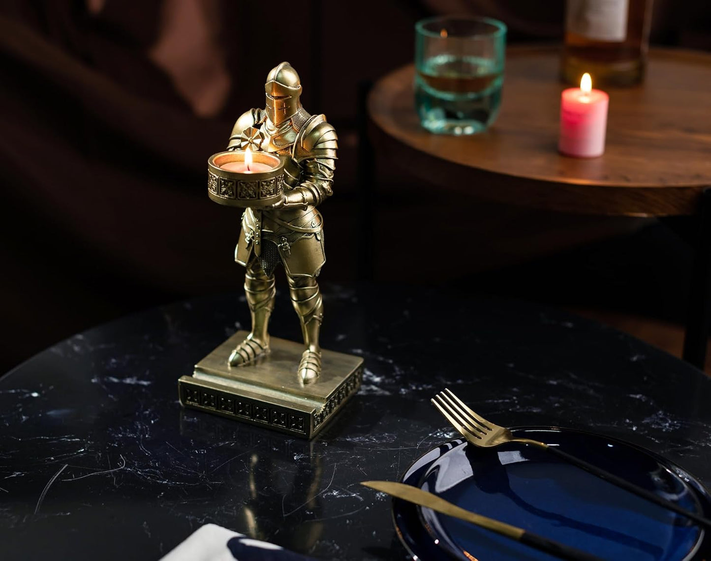 HDMbigmi King's Guard Standup Knight Candlestick Holders Resin TeaLight Holder Warrior Mobile Phone Stand Pen Holder Candle Holder for Restaurant, Altar, Home Table(Bronze)
