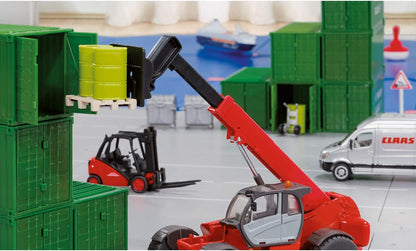 Siku 1722, Linde Forklift, 1:50, Metal/Plastic, Red, Movable Fork, Incl. 2 pallets