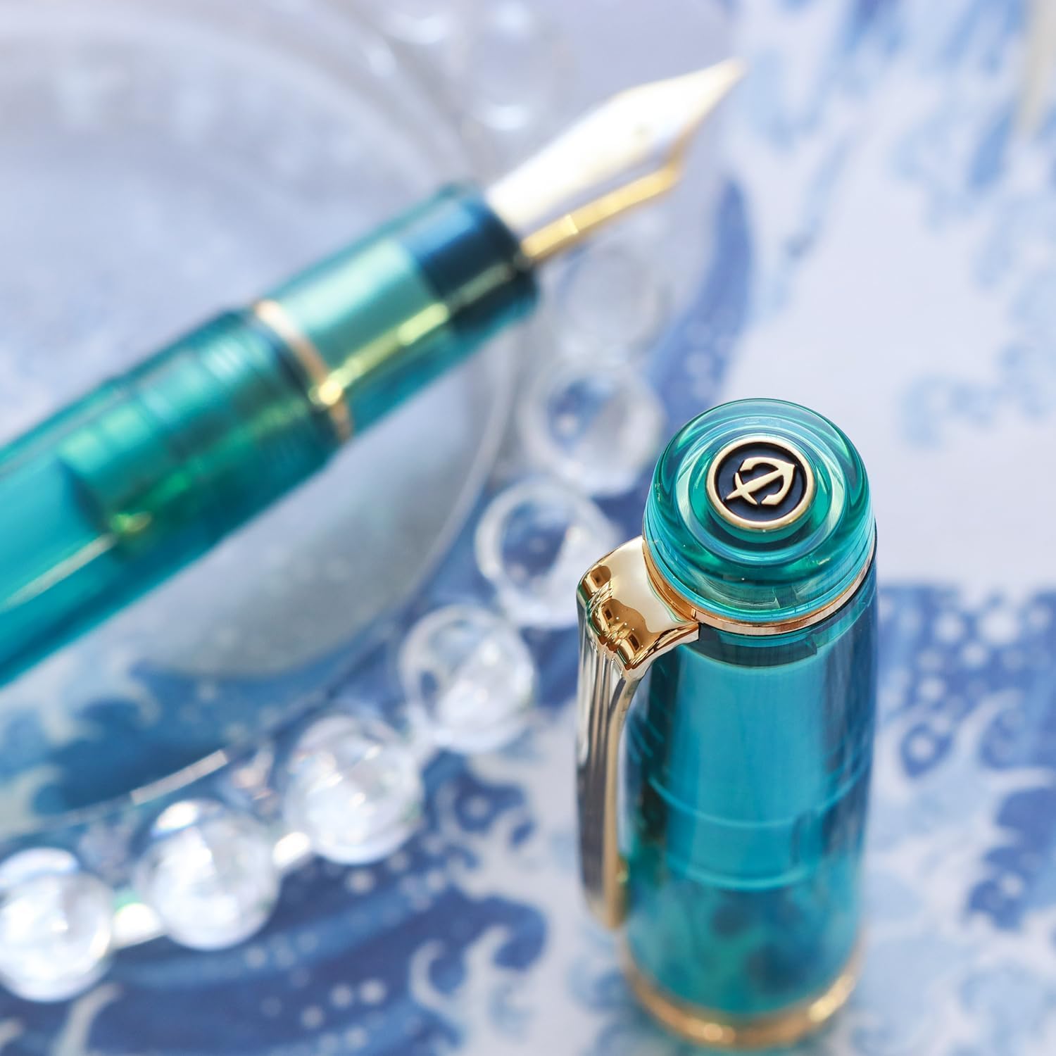 WANCHER Limited Fountain Pen, SAILOR Original Professional Gear, Transparent, Aqua Blue, 21K Gold Fountain Pen [Special Product of WancherxSailor] (M, Medium Point) front view