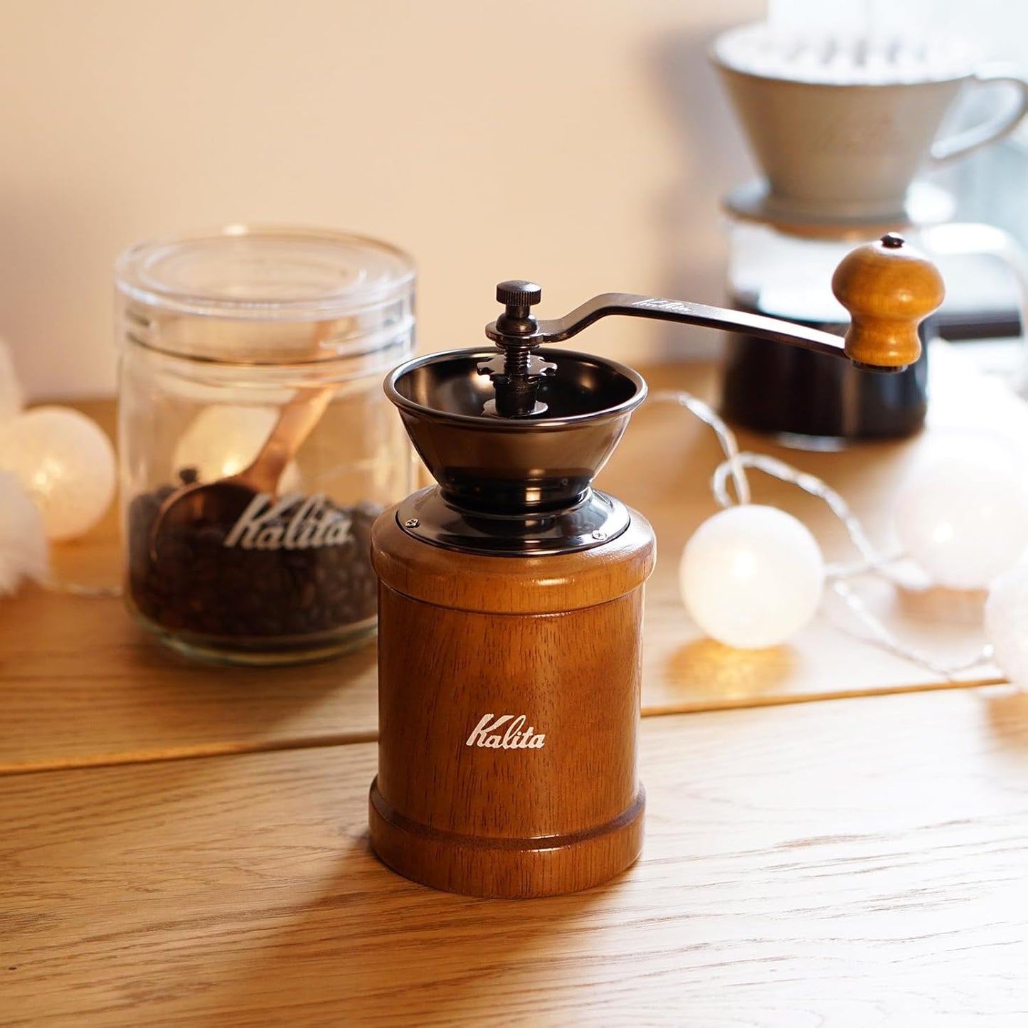 Kalita KH-3AM #42188 Hand-Grind Coffee Mill, Wooden, Durable Cast Iron Cutter, Adjustable Coarseness, Mountain Climbing, Cafe, Interior, Retro