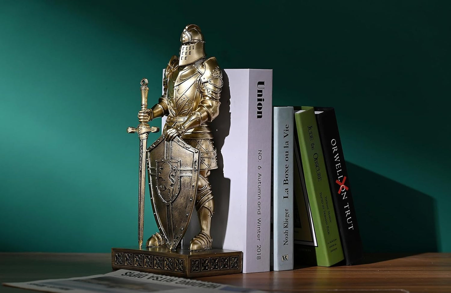 HDMbigmi King's Guard Knight with Shield Desktop Accessories Statue Medieval Knight Ornament Paperweight for Office and Home Top Collection as Gift 12.60 Inch (Bronze)