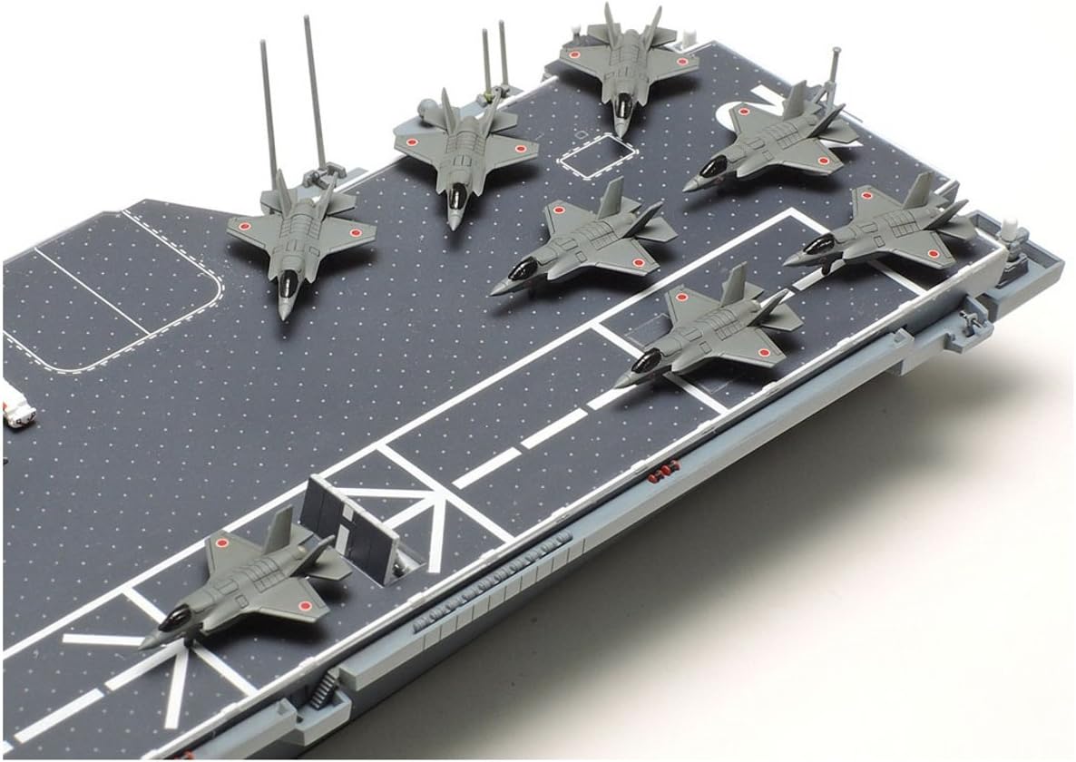 Tamiya 1 700 Aircraft Carrier DDV192 Ibuki