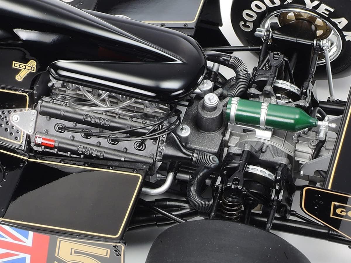 Tamiya 1/12 Lotus Type 78 Model Formula One Car Kit