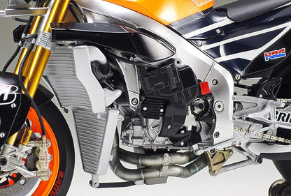 Tamiya 14130 1/12 Repsol Honda RC213V '14 Motorcycle Plastic Model Kit
