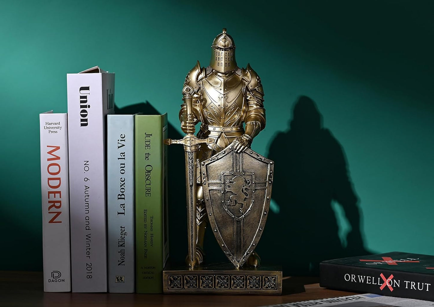 HDMbigmi King's Guard Knight with Shield Desktop Accessories Statue Medieval Knight Ornament Paperweight for Office and Home Top Collection as Gift 12.60 Inch (Bronze)