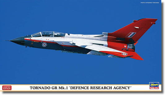Hasegawa 1/72 Royal Air Force Tornado GR Mk.1 Defense Research Agency Plastic Model 02456