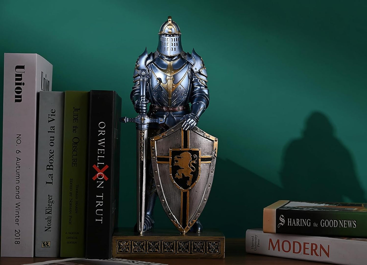 HDMbigmi King's Guard Knight with Shield Desktop Accessories Statue Medieval Knight Ornament Paperweight for Office and Home Top Collection as Gift 12.60 Inch (Blue)