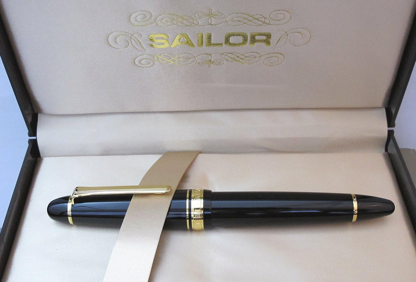 Sailor Fountain Pen King Profit ST Black Bold 11-6001-620