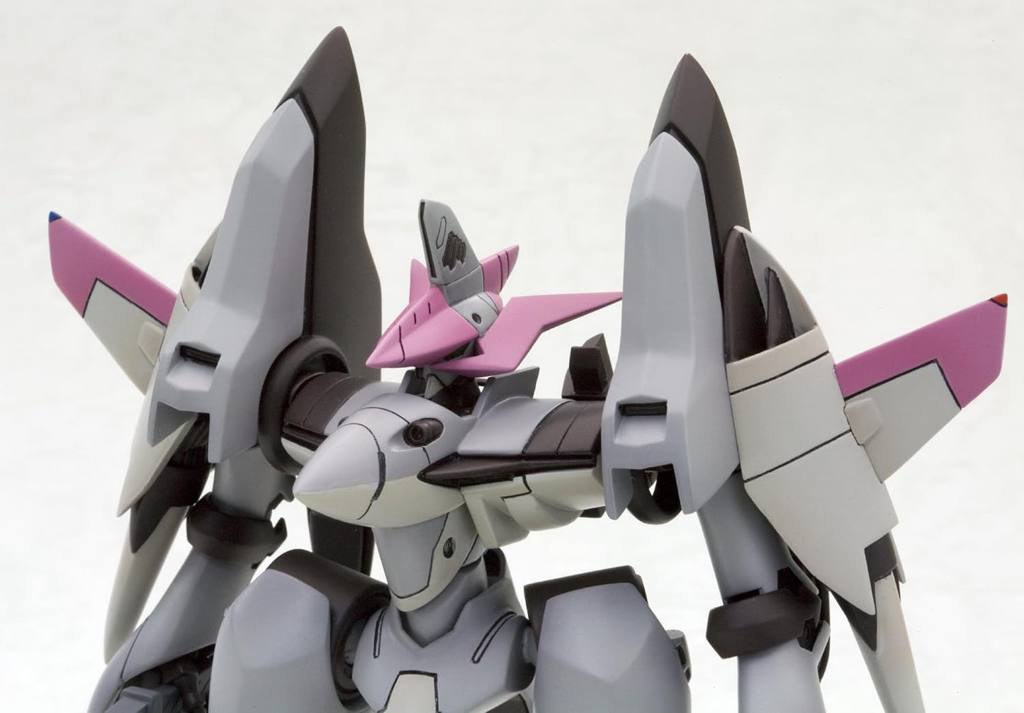 Kotobukiya Super Robot Taisen: Original Generation: Guarlion Fine Scale Model Kit