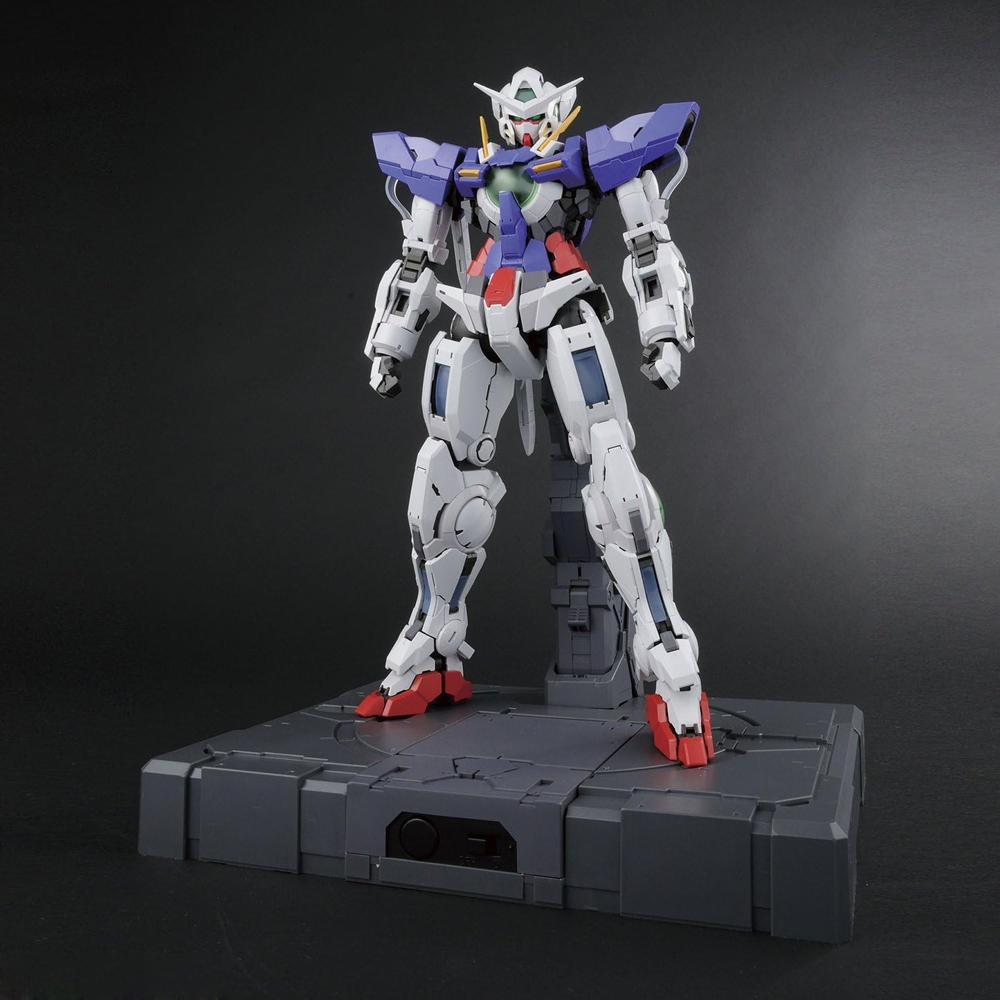 BANDAI Hobby PG 1/60 GN-001 Gundam Exia Model Kit
