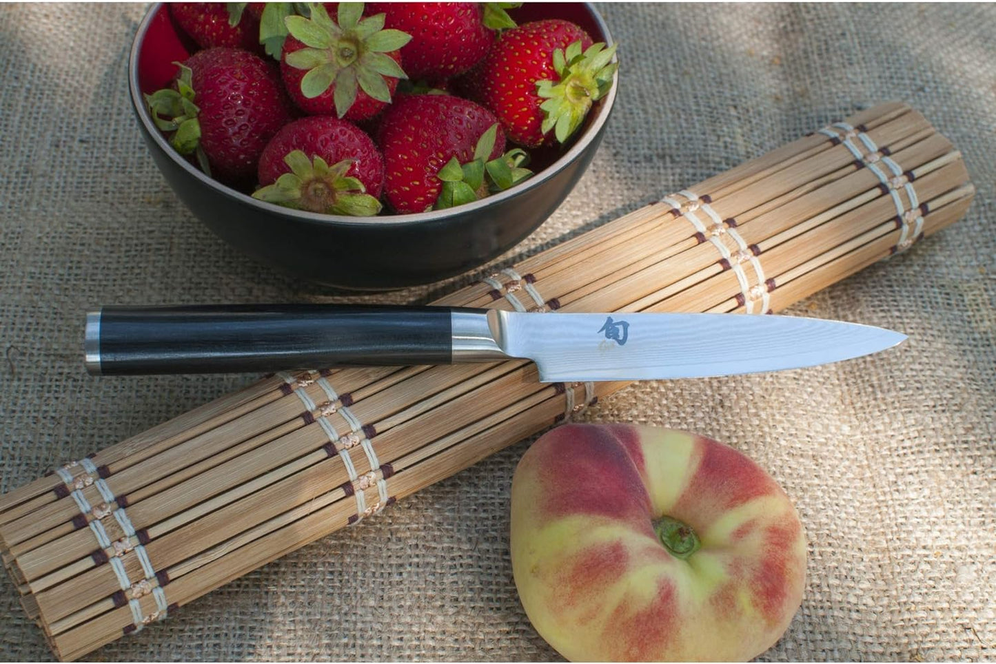 Shun Classic 4" Paring Knife, Handcrafted Japanese Vegetable & Fruit Knife, VG-MAX Core with Damascus Stainless Steel Cladding, Pakkawood Handle, Small Kitchen Tool for Peeling, Coring & Cutting
