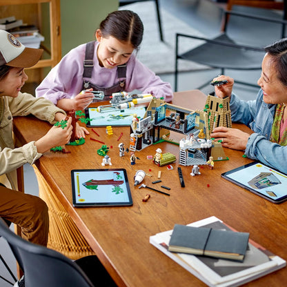 LEGO 75365 Star Wars Yavin 4 Rebel Base with 10 Minifigures Including Luke Skywalker, Princess Leia, Chewbacca and 2 Droid Figures, Y-Wing Starfighter and Command Room of A New Hope