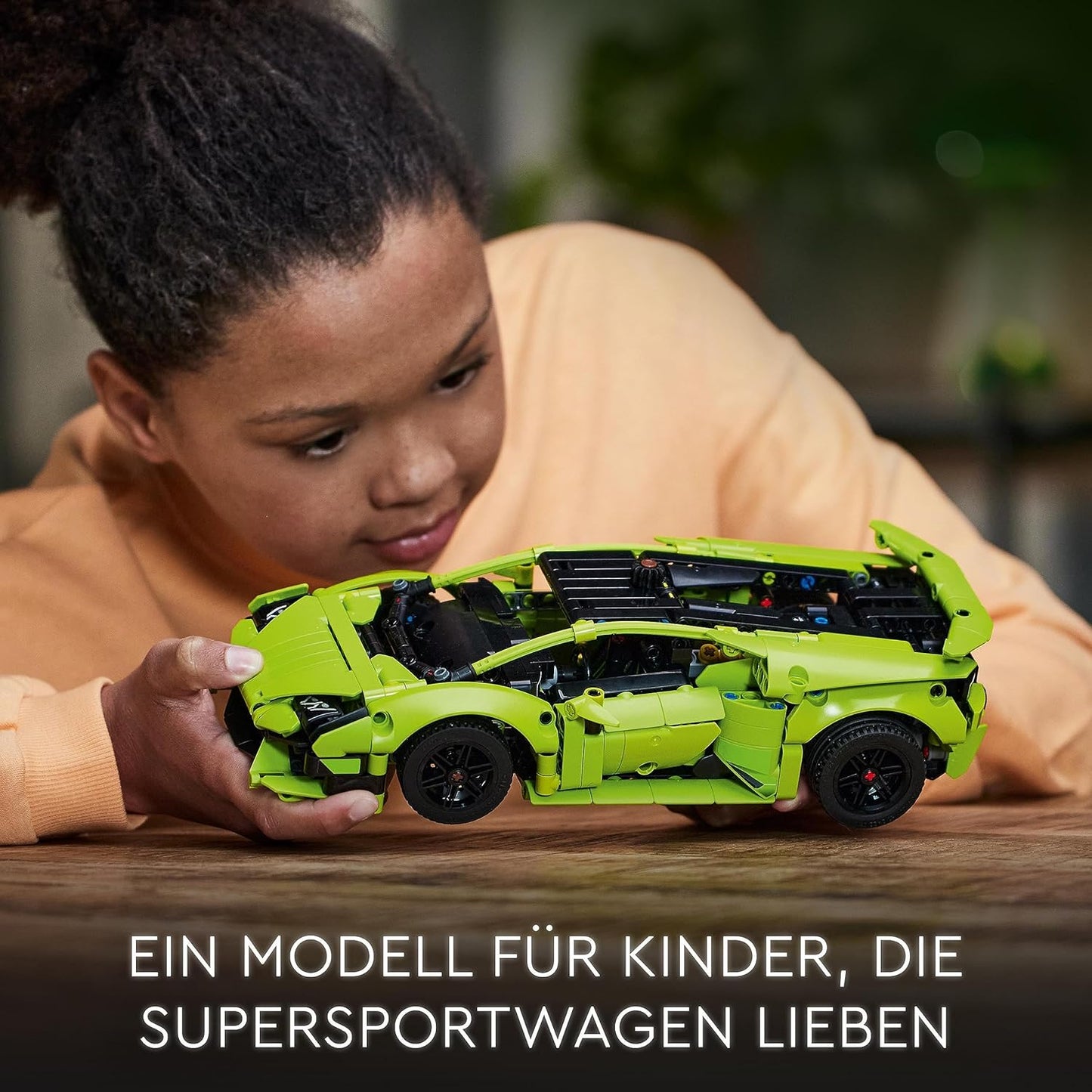 LEGO Technic 42161 Lamborghini Huracán Tecnica, Toy, Gift, Birthday Present, Blocks, Boys, for Ages 9 and Older, Vehicles, Racing, Race Car