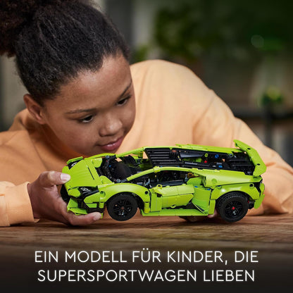 LEGO Technic 42161 Lamborghini Huracán Tecnica, Toy, Gift, Birthday Present, Blocks, Boys, for Ages 9 and Older, Vehicles, Racing, Race Car
