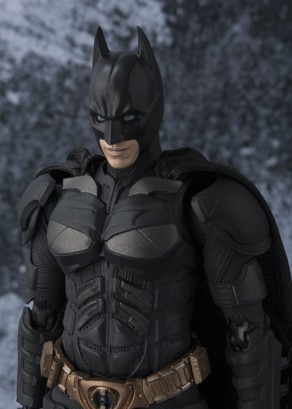 Tamashii Nations Bandai S.H. Figuarts Batman The Dark Knight - Image 8