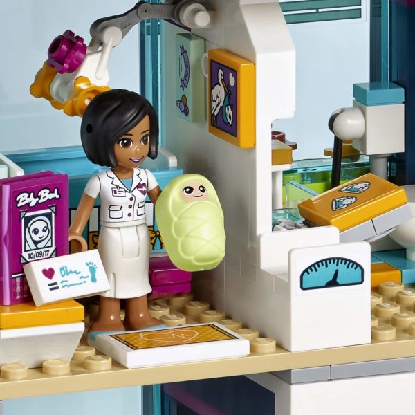 Friends - Heartlake Hospital - Image 5
