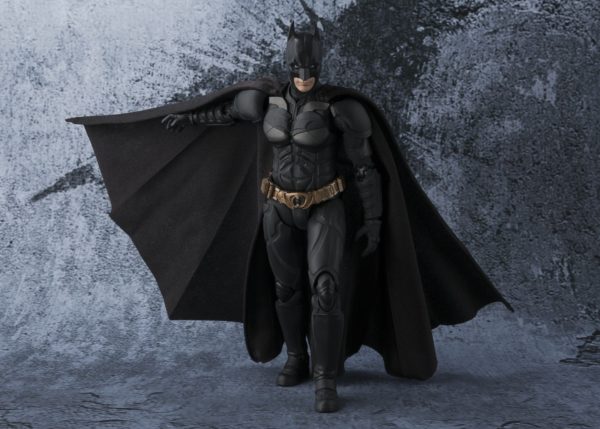Tamashii Nations Bandai S.H. Figuarts Batman The Dark Knight - Image 9