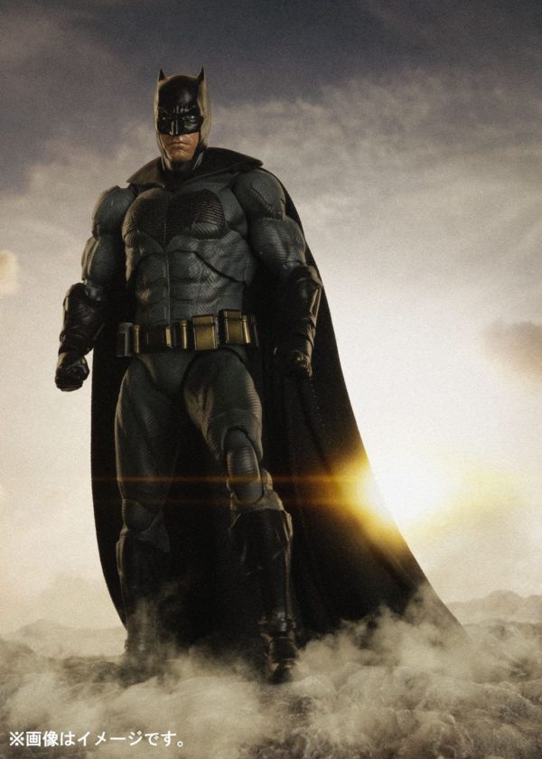 S. H. Figuarts Batman (JUSTICE LEAGUE) About 150 mm ABS & PVC & cloth painted movable figure - Image 2