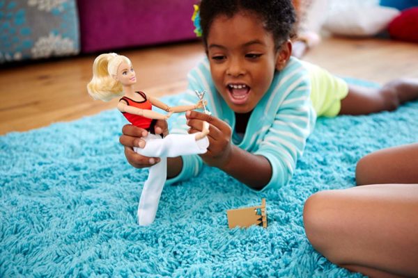 Barbie Made to Move The Ultimate Posable Martial Artist Doll - Image 4