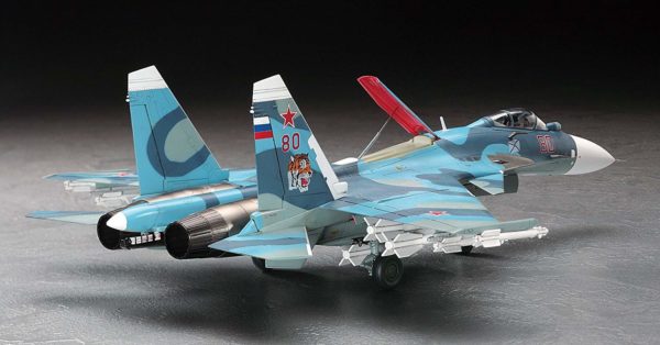 Hasegawa 1:72 Scale SU-33 Flanker D Model Kit - Image 4