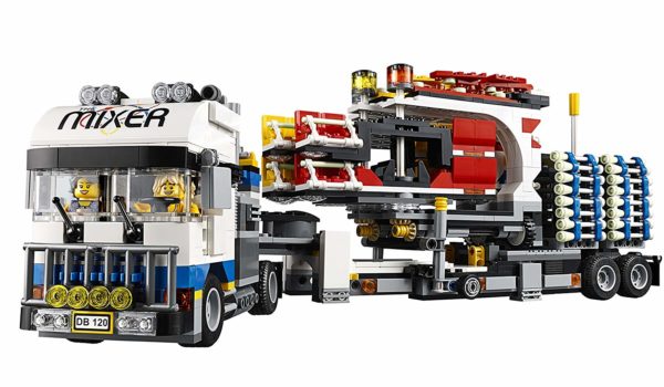 LEGO 10244 Fairground Mixer - Image 9