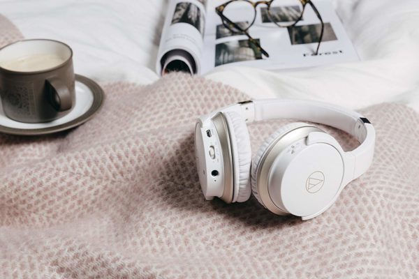 Audio Technica Sound Reality ATH-AR 3 BT WH [White · Champagne Gold] - Image 5