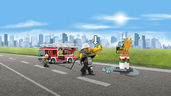Lego City Fire Ladder Truck - Image 9
