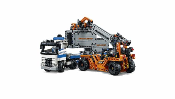 LEGO Technique Container Truck and Loader 42062 - Image 4