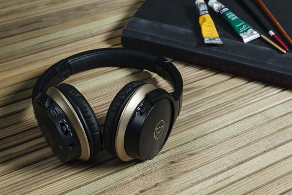 Audio-Technica ATH-AR3BTBK SonicFuel Bluetooth Wireless On-Ear Headphones with Mic & Control, Black - Image 5