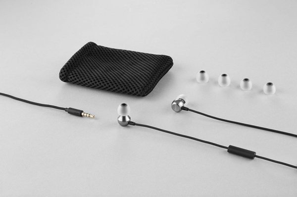 RHA MA390 Universal Earbuds: Aluminium in-Ear Headphones with Mic & Remote for Apple & Android, 3 Year Warranty Included - Image 5